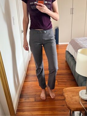 Arc'teryx women’s grey Gamma LT belted hiking pants | Size 6 Tall | 32” inseam